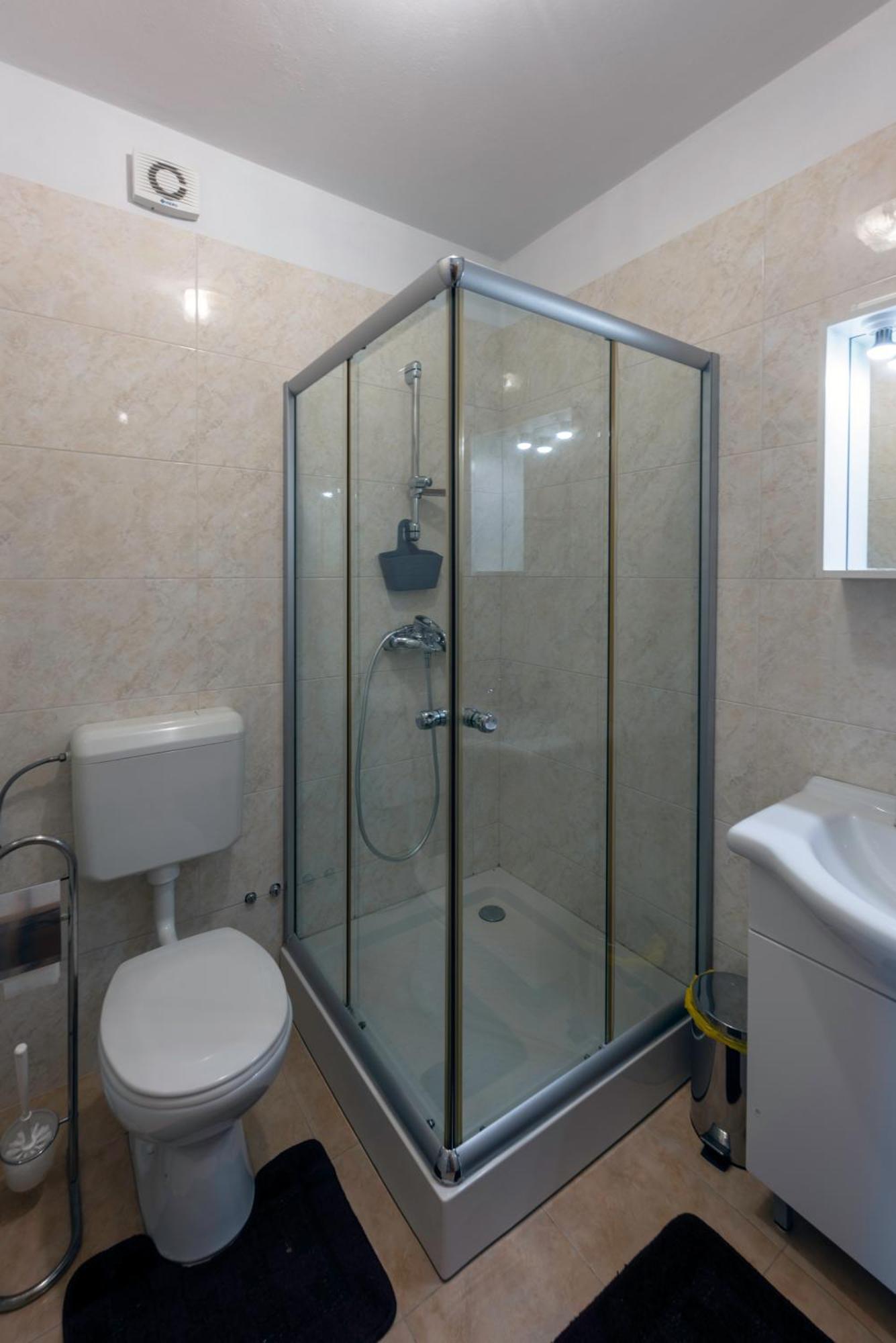 Apartment Anamaria With Seaview بيتريتْشاني المظهر الخارجي الصورة
